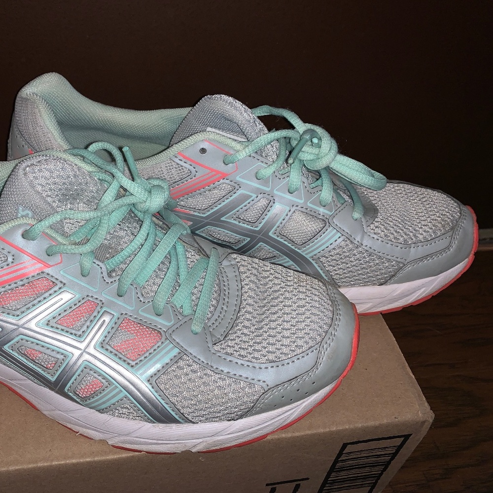 Womens asics gel contend 10D
